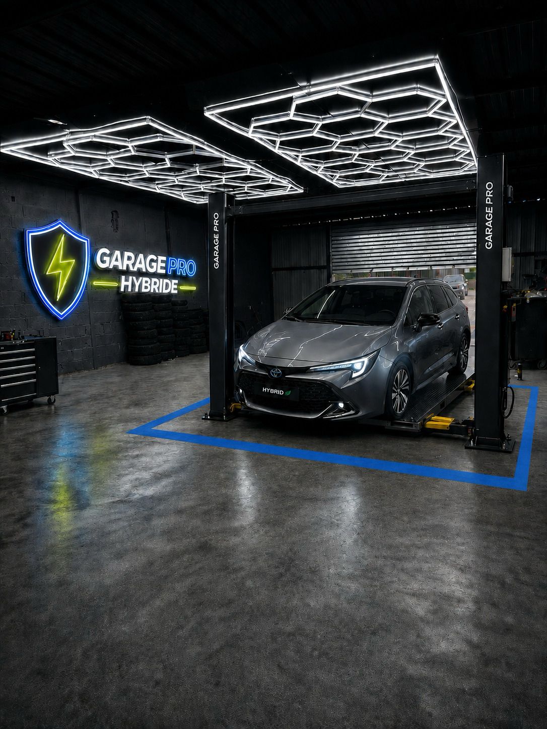 Atelier Garage Pro Hybride — Toyota Corolla sur pont 2 colonnes